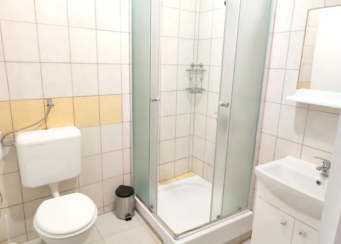 Vendeghaz Konukevi 3*